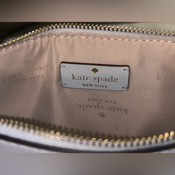 Kate Spade Wristlet NWOT - Picture 4 of 6